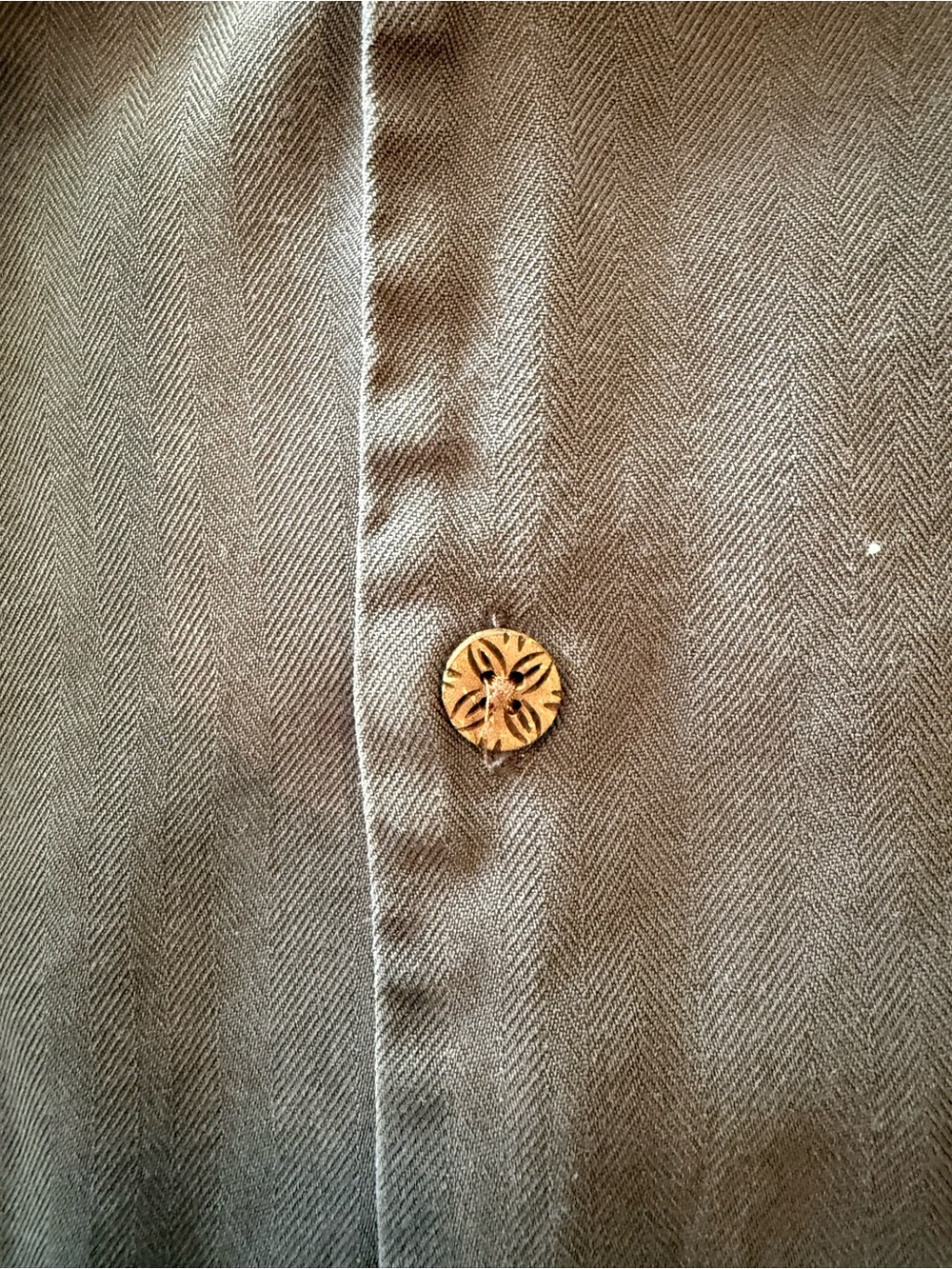 Tommy Bahama Embridered Flamingo If Looks Could Grill button up shirt. - Picture 6 of 6